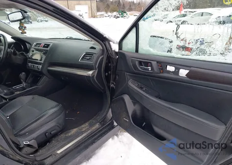 2015 Subaru Legacy 2.5I Limited z USA, uszkodzony, nr VIN 4S3BNAN62F3059863